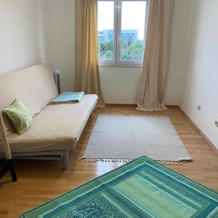 Apartment Lone The View *